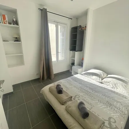 Cosy - Vieux Port Апартаменти *