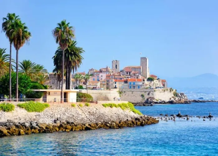 Cosy - Vieux Port Apartment Antibes